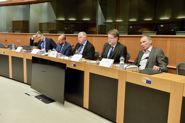 Fotografija 10: Visit of the President of the European Committee of Regions to the EPRS