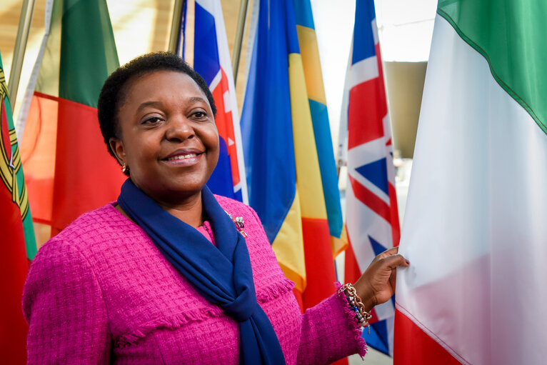 Photo 10: Cecile Kashetu KYENGE in the EP