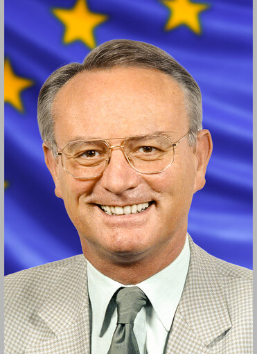 Billede 8: Klaus HANSCH  President of the European Parliament from July 1994 until January 1997