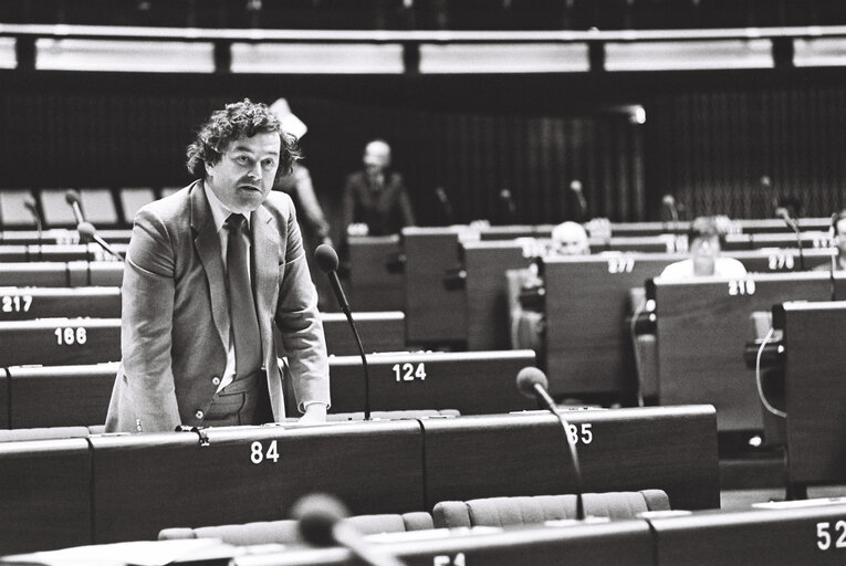 The MEP Richard A. BALFE during a plenary session in Strasbourg in November 1979.