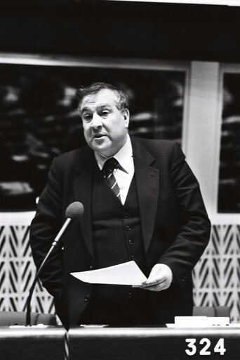 Fotografija 2: Plenary session in Strasbourg in January 1980