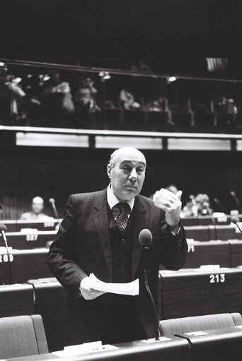 Suriet 1: The MEP Aldo BONACCINI during a session in Strasbourg in January 1980.