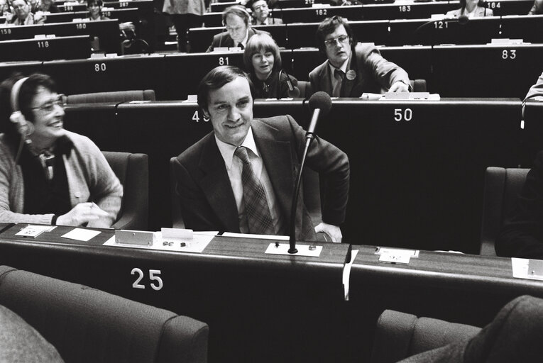 Foto 11: MEP Karel VAN MIERT during a plenary session in Strasbourg in January 1980