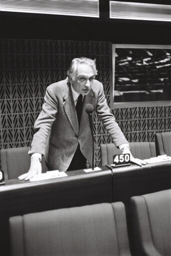 Zdjęcie 9: The MEP Marco PANNELLA during a session in Strasbourg in January 1980.