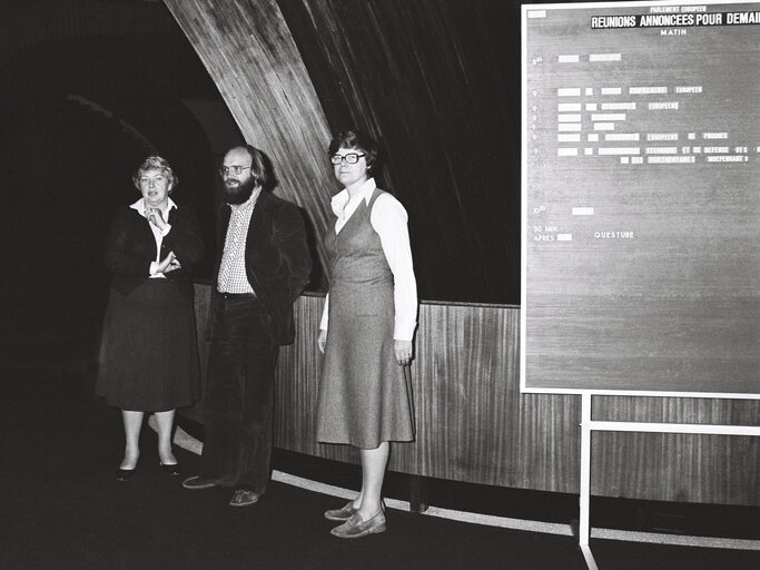 Fotografi 3: Mette GROES and Eva Wilhelmsson GREDAL and Ove FICH at the European Parliament in Strasbourg in November 1979.