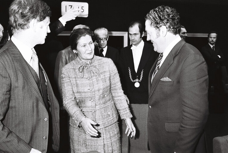 Plenary session in Strasbourg in December 1979.Press Conference