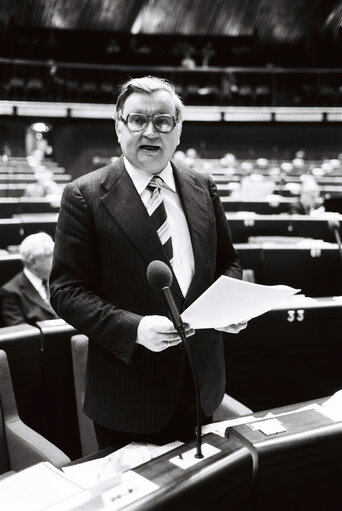 Photo 5: Plenary session in Strasbourg in January 1980