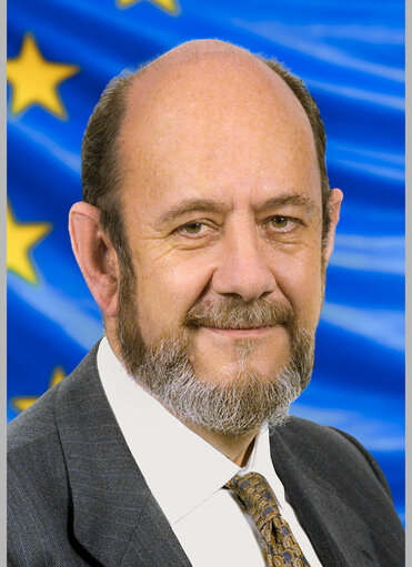 Billede 6: José Maria GIL ROBLES  President of the European Parliament from January 1997 to July 1999