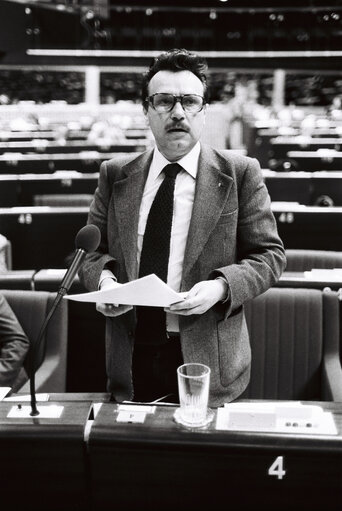 Photo 6: Plenary session in Strasbourg in January 1980