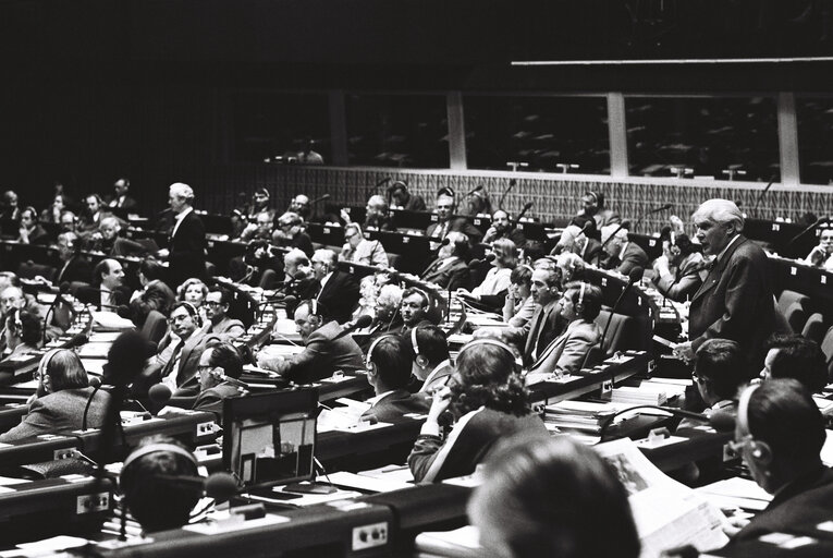 Fotografi 2: Plenary session in Strasbourg in December 1979.