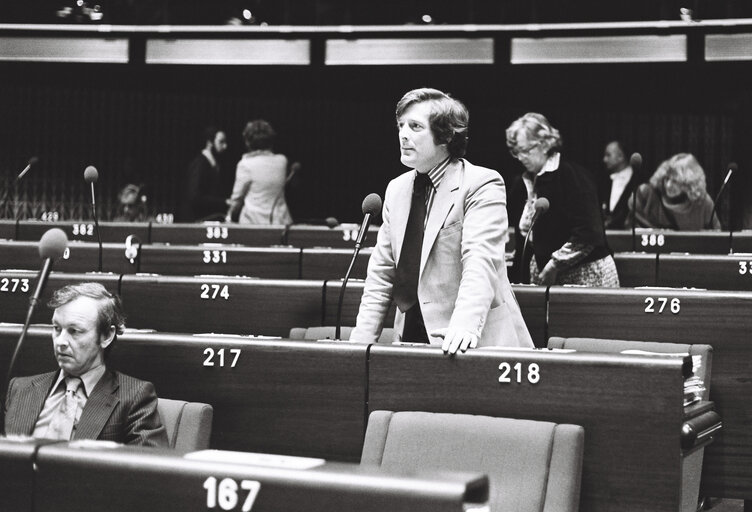 Suriet 7: The MEP Winston James GRIFFITHS during a session in the hemicycle of Strasbourg in November 1979.