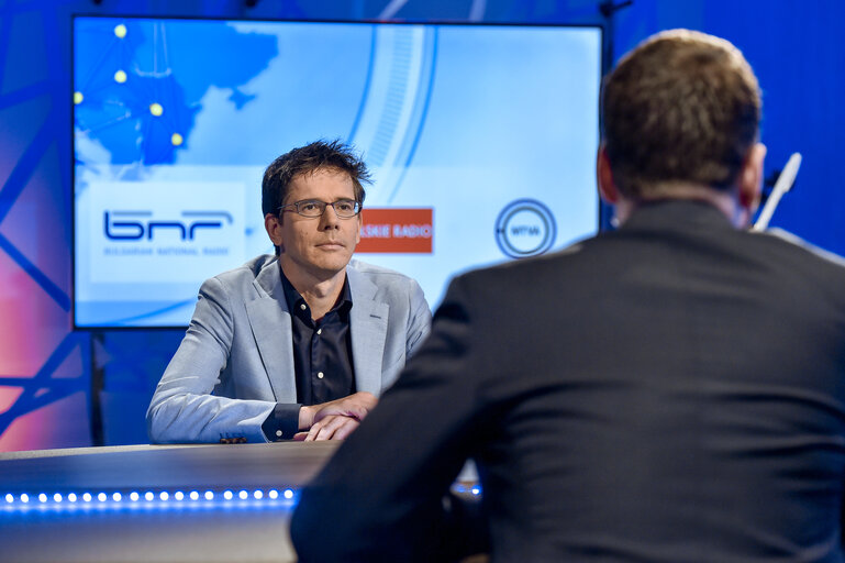 Foto 6: Euranet Plus interview with Bas EICKHOUT