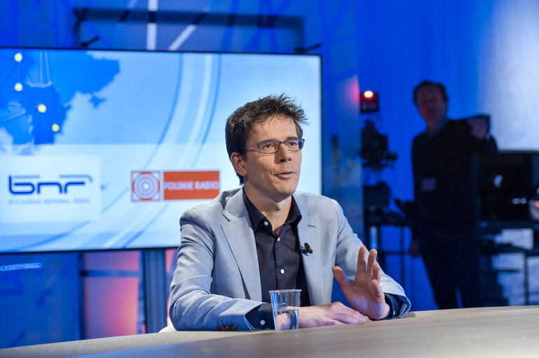 Foto 2: Euranet Plus interview with Bas EICKHOUT