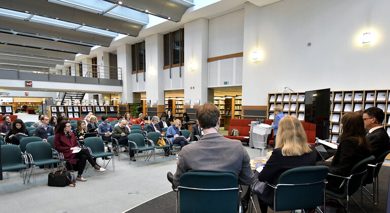 The European Parliament: Institutional Dynamics and Political Change