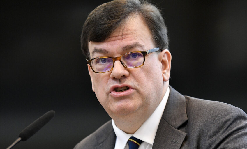 Fotó 24: The European Parliament: Institutional Dynamics and Political Change