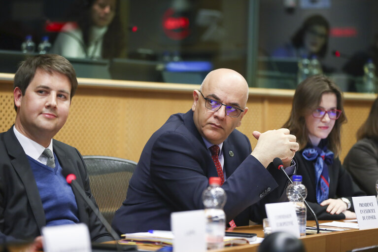 Photo 14 : Trilogue agreement - Interoperability between EU information systems (borders and visa, and police and judicial cooperation, asylum and migration)