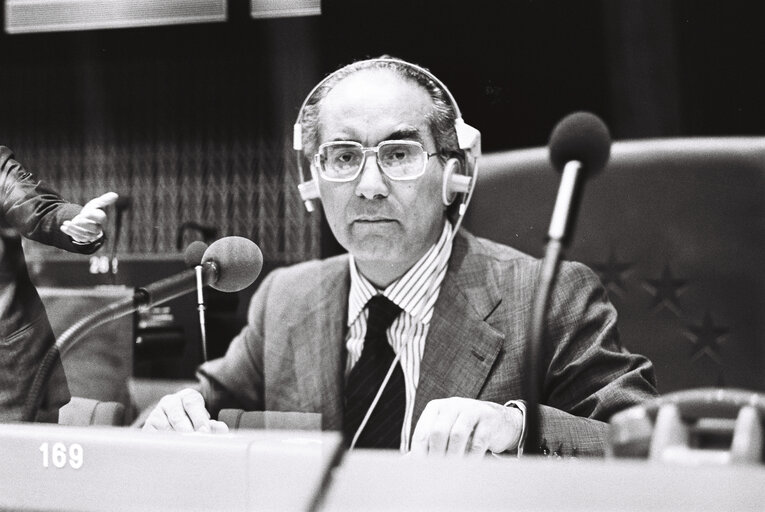 Fotogrāfija 32: Plenary Session in Strasbourg on June 1977