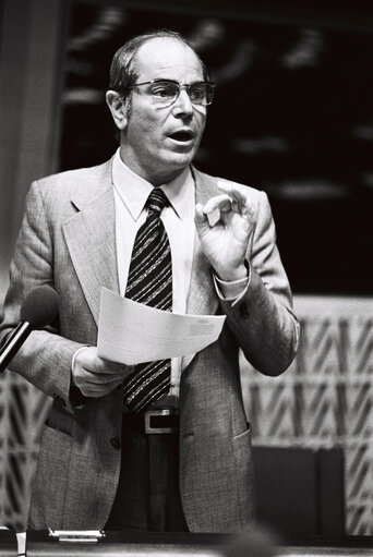 Fotografija 42: Plenary Session in Strasbourg on June 1977