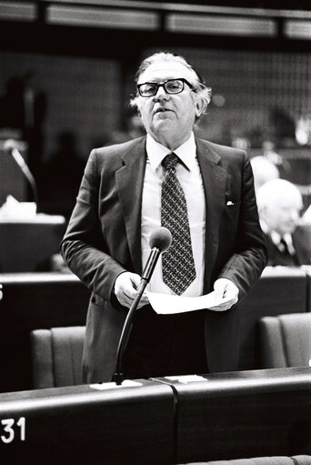 Valokuva 7: Plenary Session in Strasbourg on June 1977