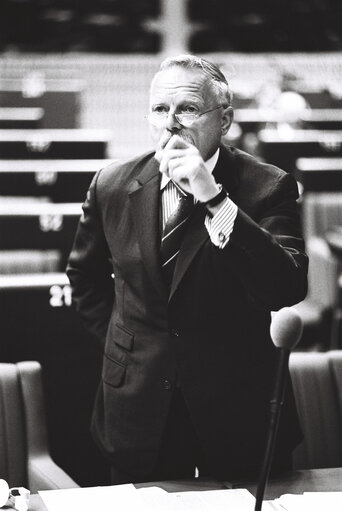 Valokuva 6: Plenary Session in Strasbourg on June 1977