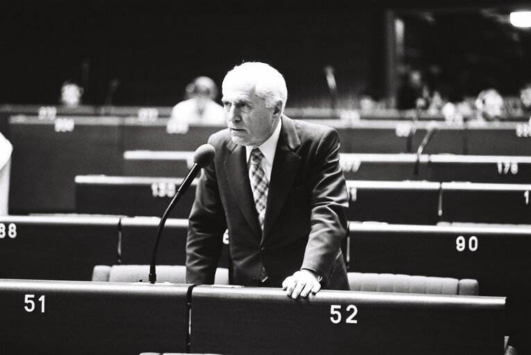 Fotogrāfija 17: Plenary Session in Strasbourg on June 1977