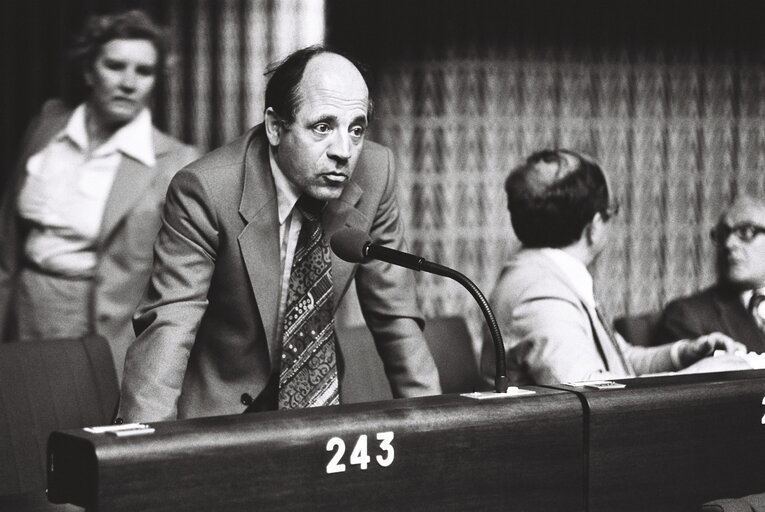 Fotogrāfija 4: Plenary Session in Strasbourg on June 1977