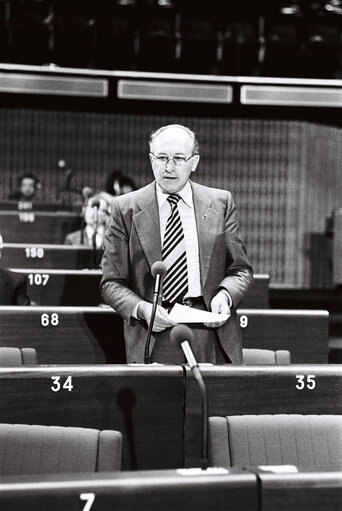 Fotografija 25: Plenary Session in Strasbourg on June 1977