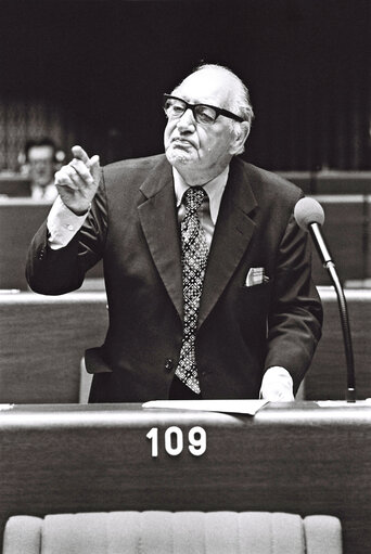 Fotogrāfija 43: Plenary Session in Strasbourg on June 1977