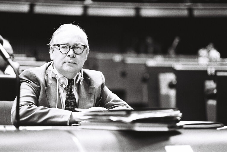 Fotografija 36: Plenary Session in Strasbourg on June 1977