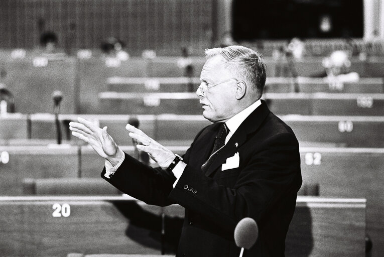 Valokuva 15: Plenary Session in Strasbourg on June 1977