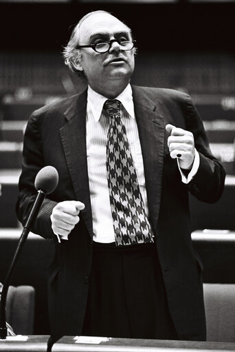 Fotogrāfija 38: Plenary Session in Strasbourg on June 1977