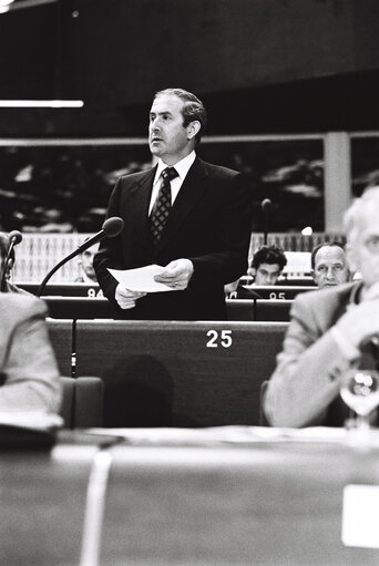 Fotografija 35: Plenary Session in Strasbourg on June 1977