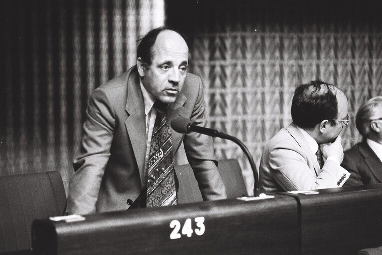 Fotogrāfija 24: Plenary Session in Strasbourg on June 1977