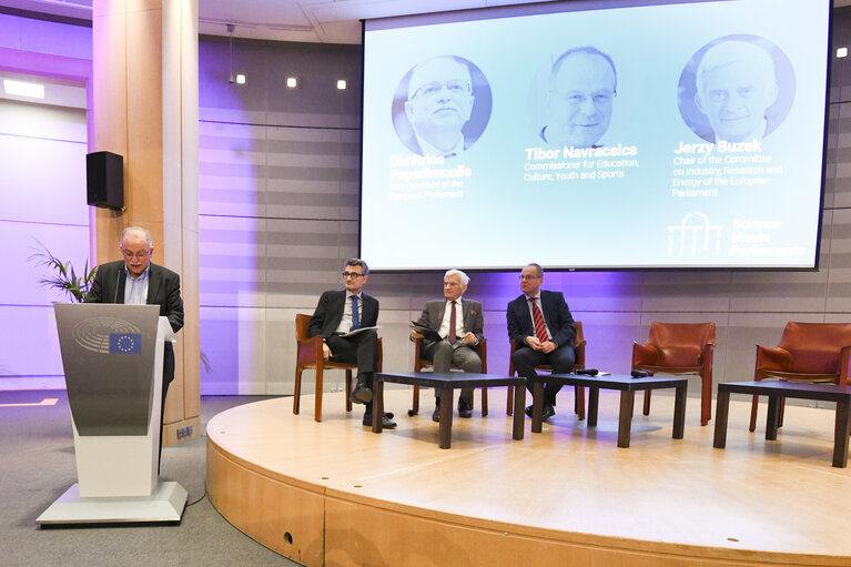 Fotografia 12: Science Week at the European Parliament - ' The Role of Science in 21st Century Policy-Making '