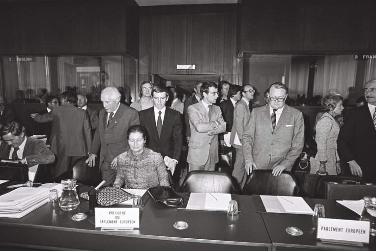 Photo 6 : Meeting september 1979.Boulevard de l'Empereur Bruxelles - Council meets Parliament delegation