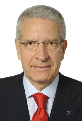 Снимка 13: BONSIGNORE Vito MEP - 7th Parliamentary Term