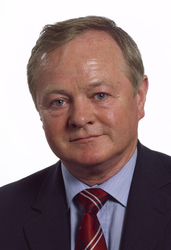 Fotogrāfija 7: HIGGINS Jim MEP - 7th Parliamentary Term.