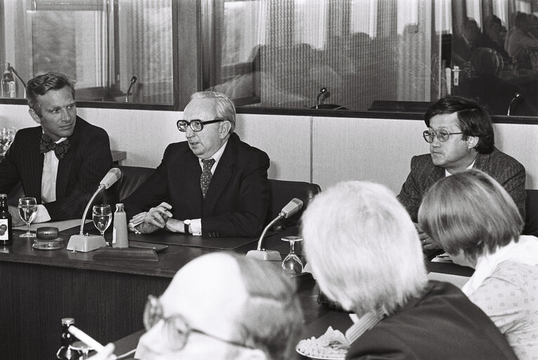 Nuotrauka 9: Meetings in Luxembourg in September 1977