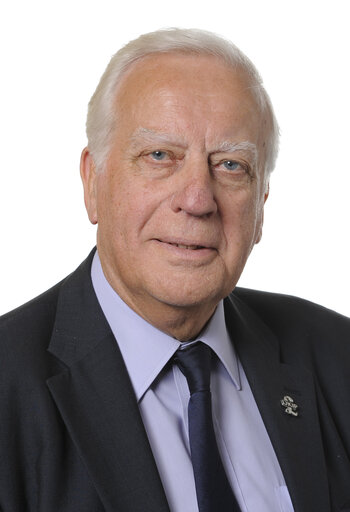 CLARK, Derek Roland MEP - 7th Parliamentary Term