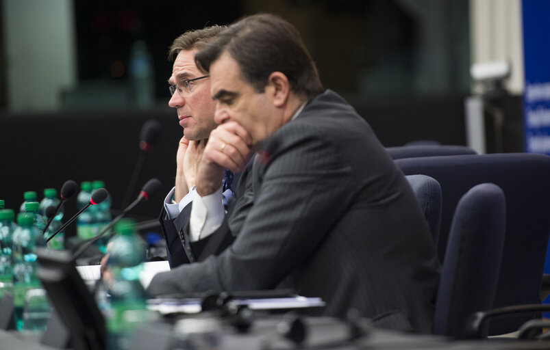 Photo 1: Read-out of the European Commission College meeting by Vice-President Jyrki KATAINEN