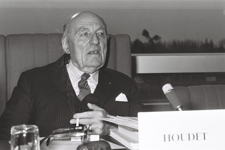 Photo 7: Meeting at the European Parliament in February 1978