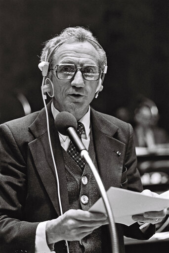 Fotografia 5: Plenary session in Luxembourg on October 1977