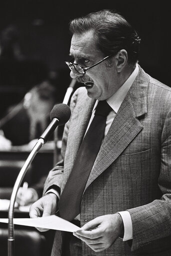 Fotografia 8: Plenary session in Luxembourg on October 1977