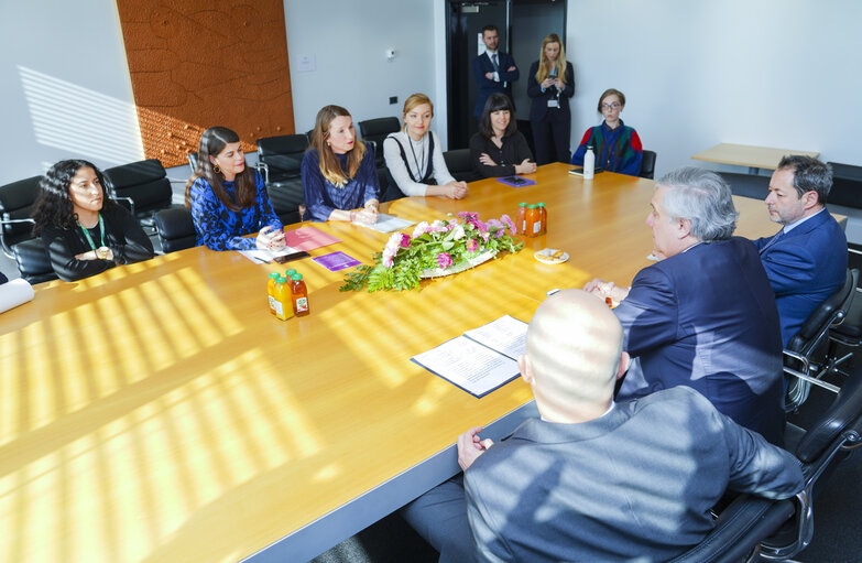 Fotografija 10: Antonio TAJANI - EP President meets with representatives of the ' Me Too movement ' - #metoo