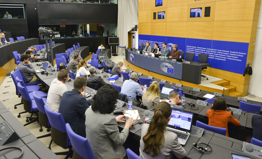 Fotografie 4: EP Press conference on ' Common provisions governing 2021-2027 European funds for regional development and cohesion '