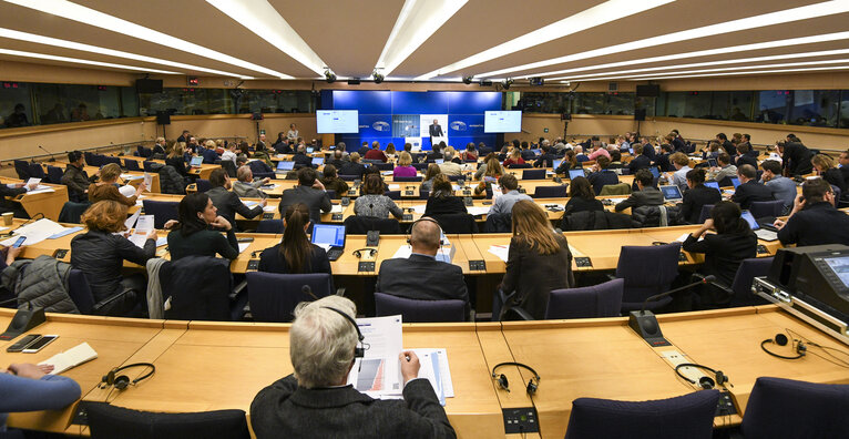European elections: 100 days to go. 100 days before voters elect their MEPs who will choose the next Commission President, journalists are invited to two key briefings on