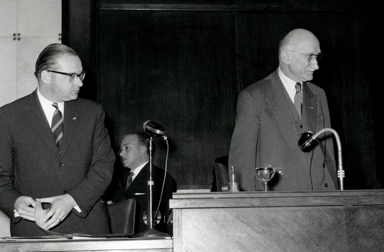 Fotagrafa 2: During the Constitutive session of the new European Parliamentary Assembly on the 19th of March 1958