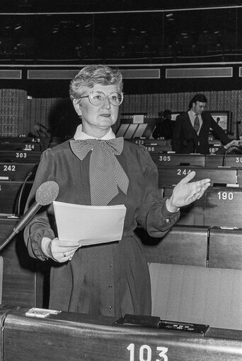 Снимка 2: Portrait of MEP Beata Ann BROOKES during the plenary session in Strasbourg