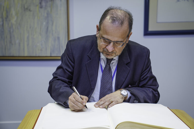 Снимка 3: Antonio TAJANI, EP President meets with Luca JAHIER, EESC president