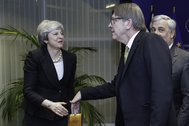 Nuotrauka 6: Antonio TAJANI, EP President meets with Theresa MAY, Prime Minister of United Kingdom on the negotiations on the British departure from the European Union